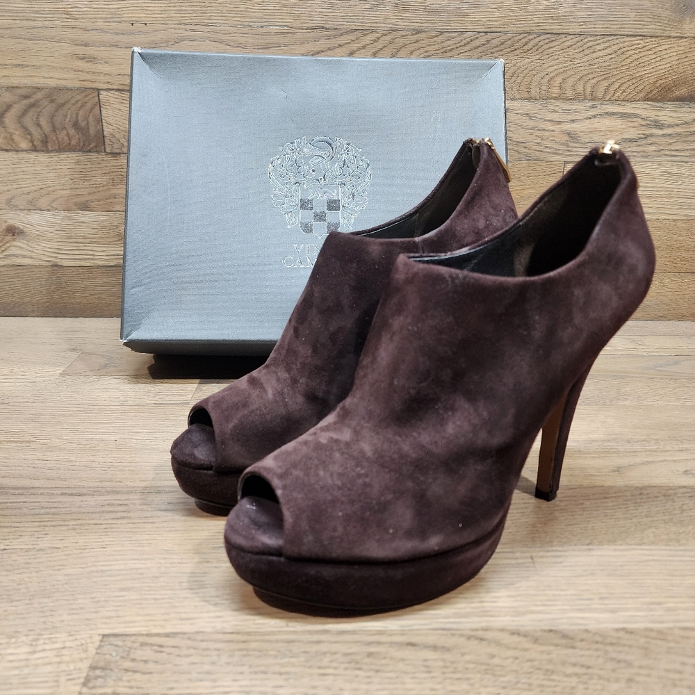 Vince Camuto Mac Peep Toe Suede Heeled Ankle Boot Brown Women's sz 10